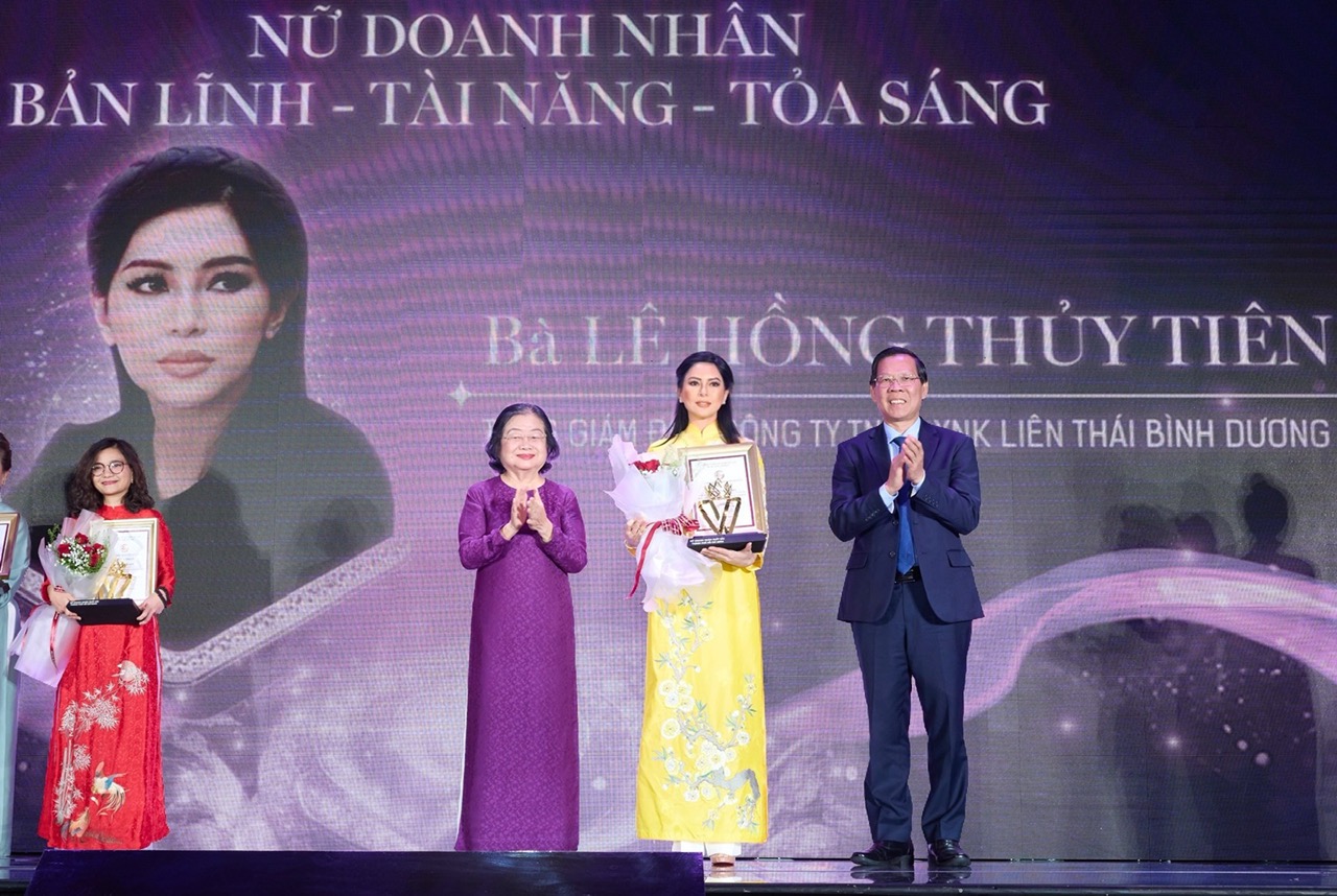 CEO Thuỷ Tiên là một trong 8 nữ doanh nhân xuất sắc được TPHCM vinh danh 2024 